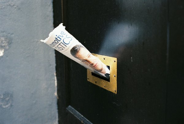 Wat zijn de kosten van huis-aan-huis reclame?